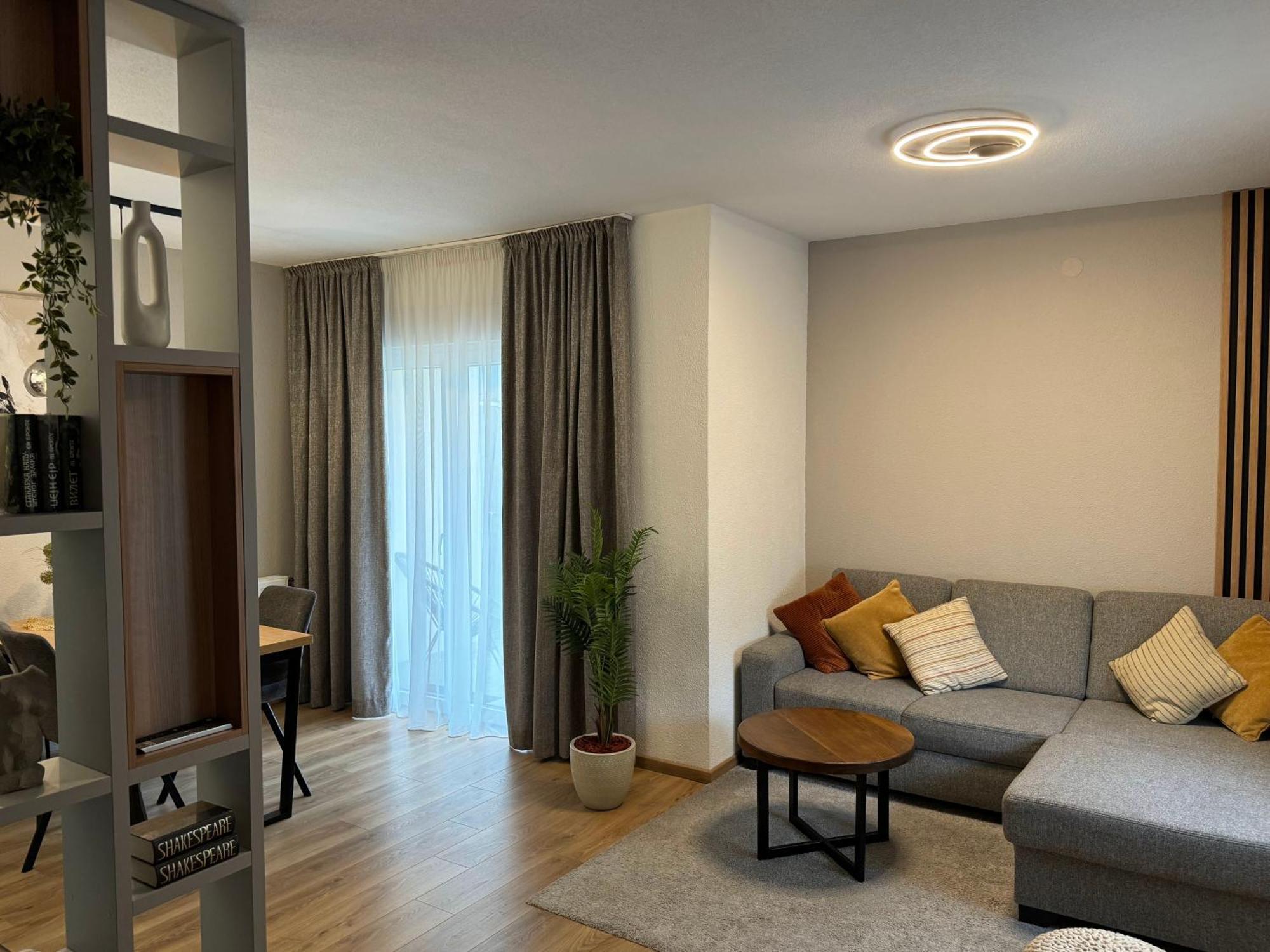 Old School Apartments بانيا لوكا الغرفة الصورة
